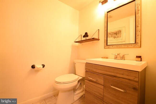 Building Photo - 111 Biscayne Ct