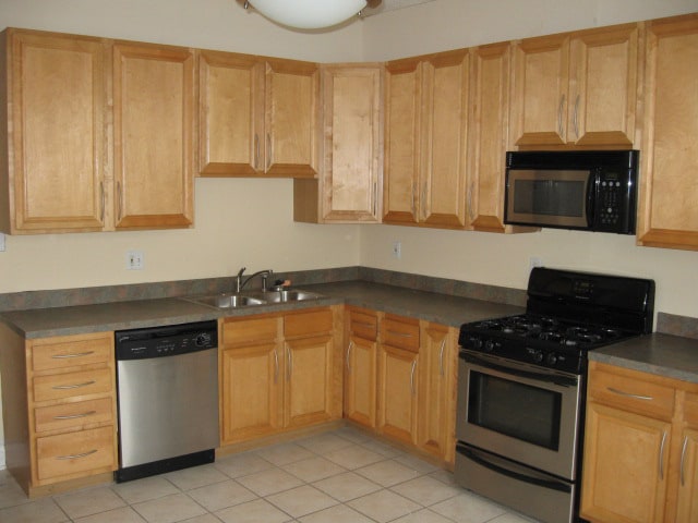 Building Photo - 1857 Russell Blvd.