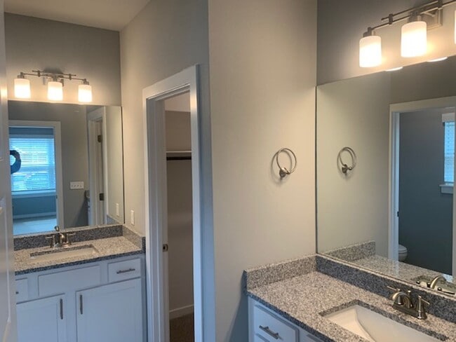 Building Photo - 2658 Cassidy Ave