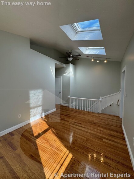 Building Photo - 60 Sacramento St