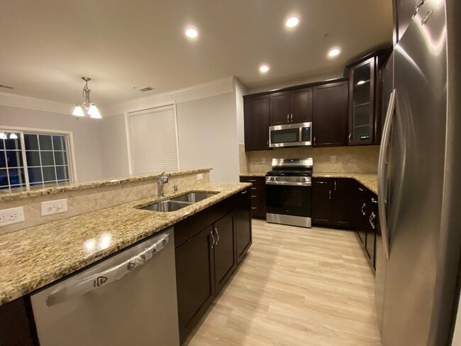 Building Photo - 107 Corning Fairbanks Way