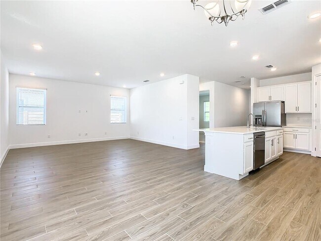 Building Photo - 11165 Green Citron Aly