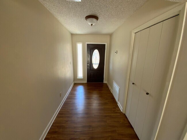 Building Photo - 129 12th Ave