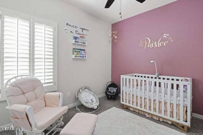 Building Photo - 905 Cottage Pl