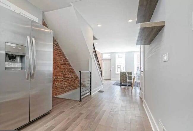 Building Photo - 1917 Pierce St