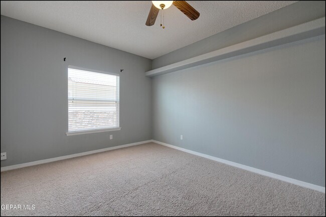 Building Photo - 6300 Franklin Vista Dr