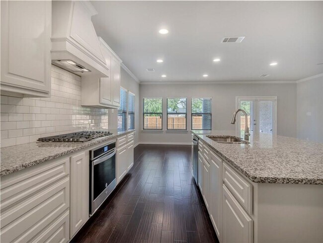 Building Photo - "TCU" Property Available for Pre-leasing!