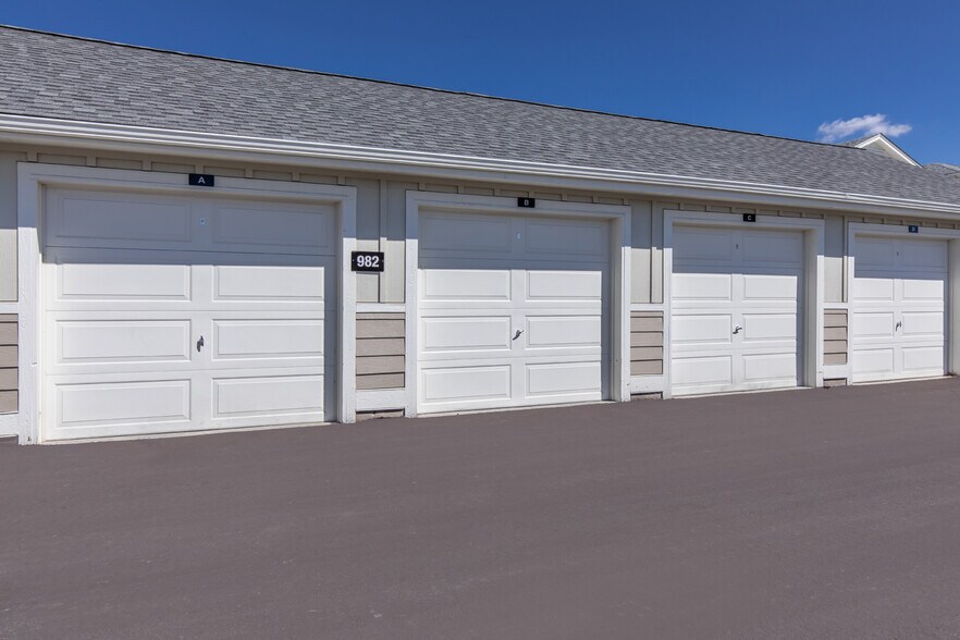Building Photo - Cottages at Mesa Ridge