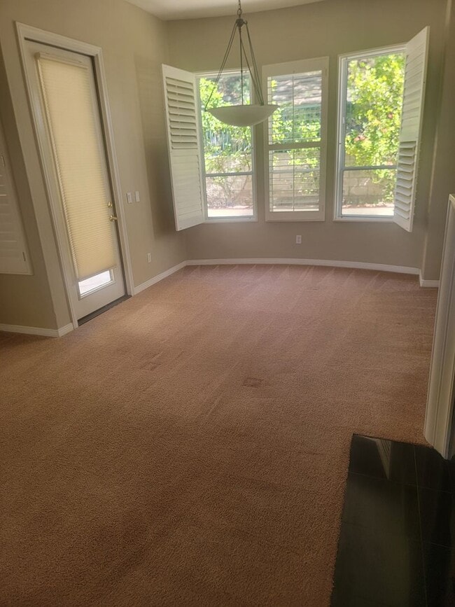 Building Photo - BEAUTIFUL 4 bed/4.0 Bath in the desirable community of Aliso Viejo