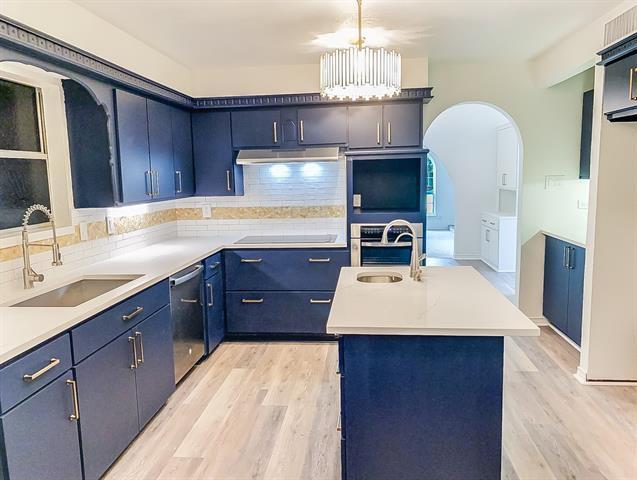 Building Photo - 3309 S Country Club Rd