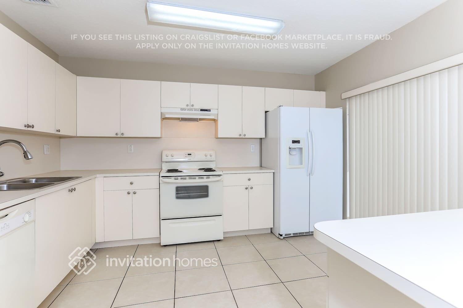 Building Photo - 5927 SW 163rd Ave