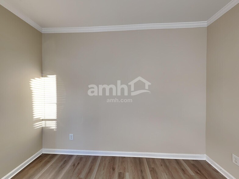 Building Photo - 2632 Back Creek Chase