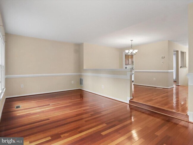 Building Photo - 12204 Apple Orchard Ct