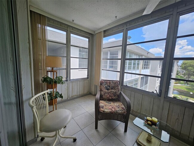 Building Photo - 4899 NW 26th Ct