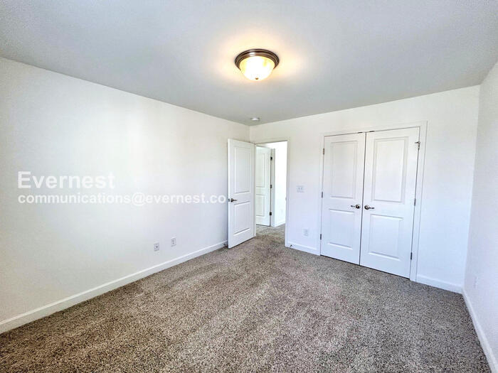 Building Photo - 799 Coopers Wy