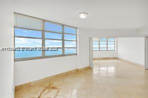 Building Photo - 905 Brickell Bay Dr