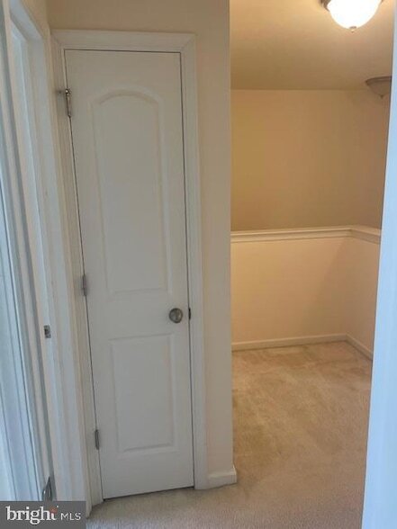 Building Photo - 112 Graystone Dr