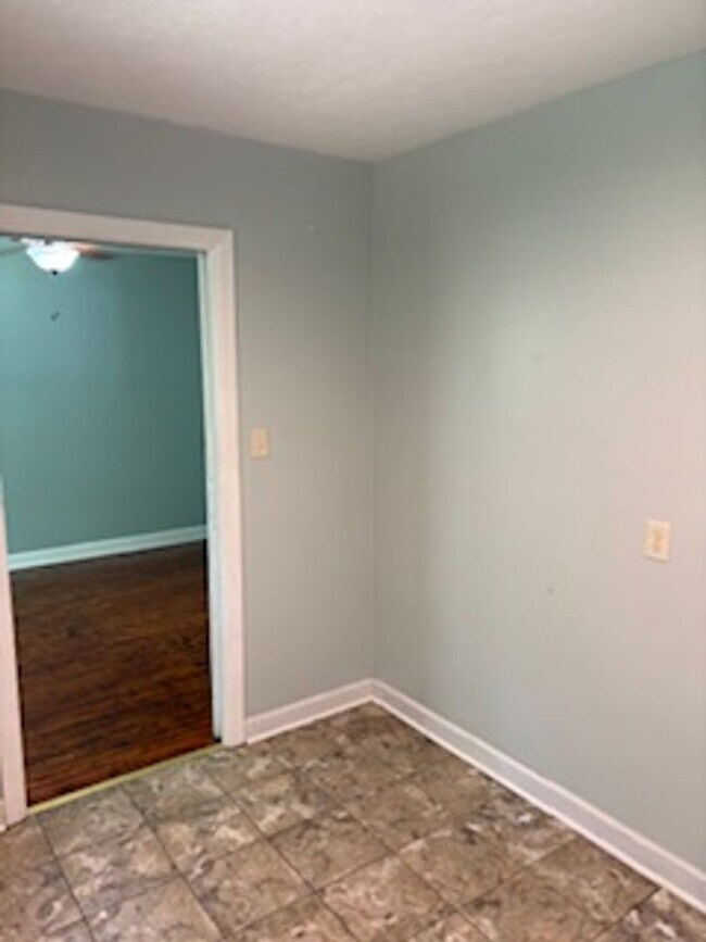 Building Photo - 2 Bedroom 1 Bathroom Home Available Soon