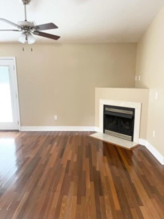 Building Photo - Powell/Anderson County 37849 - 3 bedroom, ...