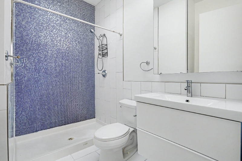 Building Photo - 3425 Louise St