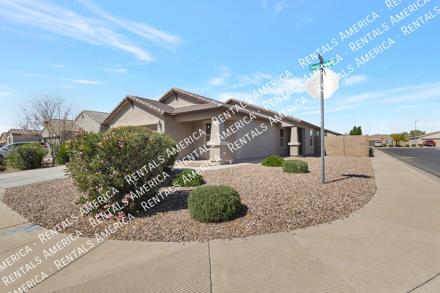 Building Photo - 1744 E Desert Breeze Pl