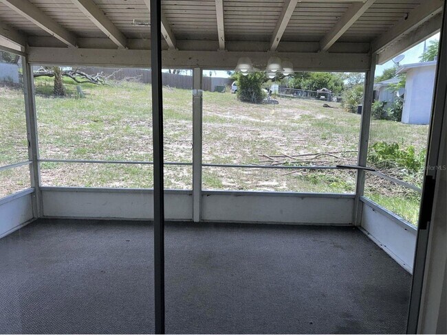 Building Photo - 1241 Pilgrim Rd