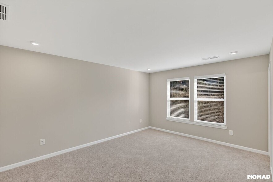 Building Photo - 102 alpine ct