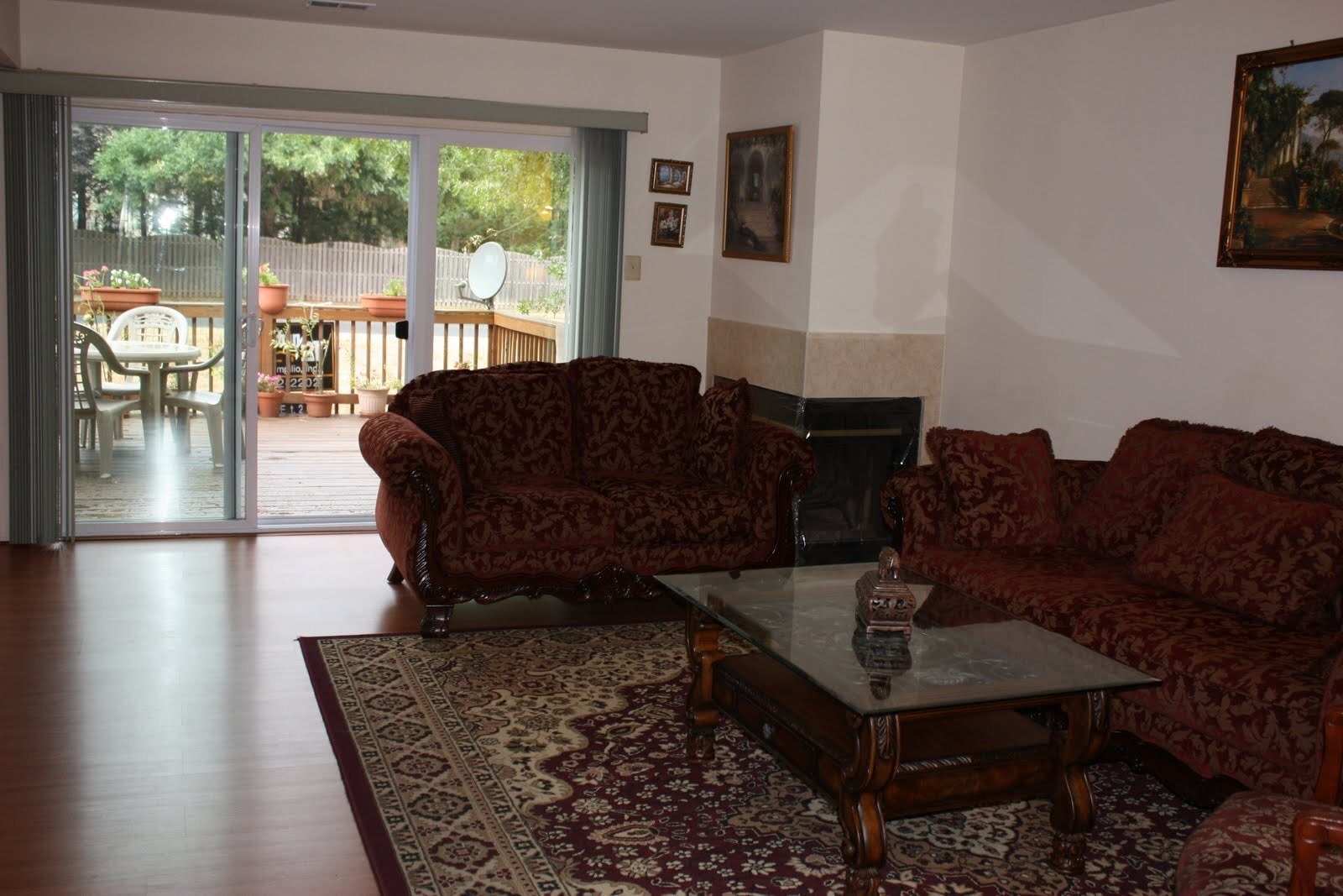 Large Living Room that opens up to the deck - 44 Whitby Cir