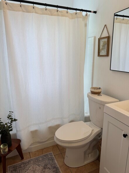 Bathroom - 2608 Anastasia Dr