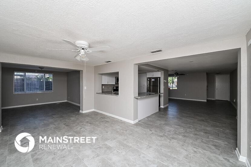 Building Photo - 4010 Stratfield Dr