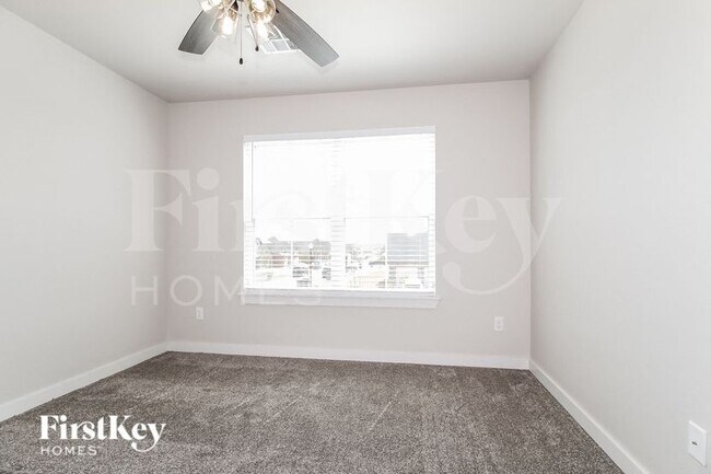 Building Photo - 11245 SW 30th St