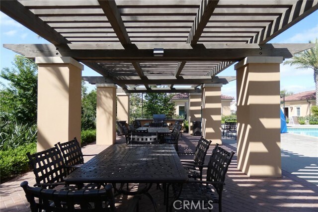 Building Photo - 119 Messenger