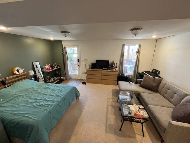 Building Photo - 6572 Kelsey Point Cir