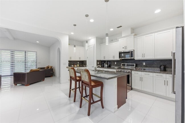 Building Photo - 9220 Meridian Dr N