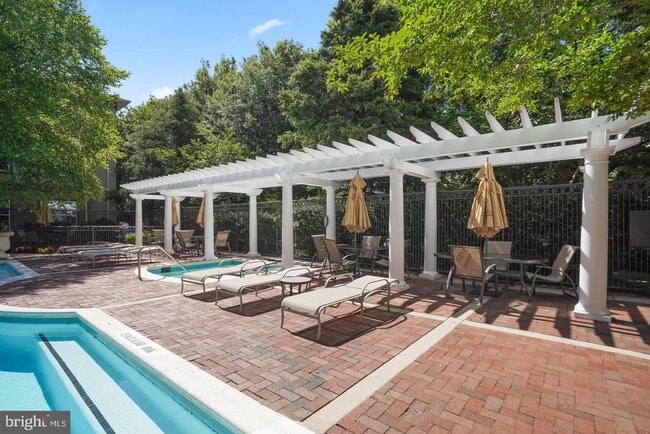 Building Photo - 11800 Old Georgetown Rd