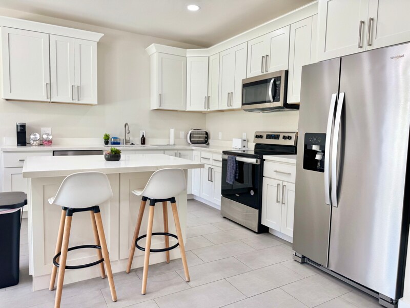 Building Photo - 2504 Leda Ave S