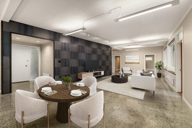 Building Photo - 2562 Dexter Ave N