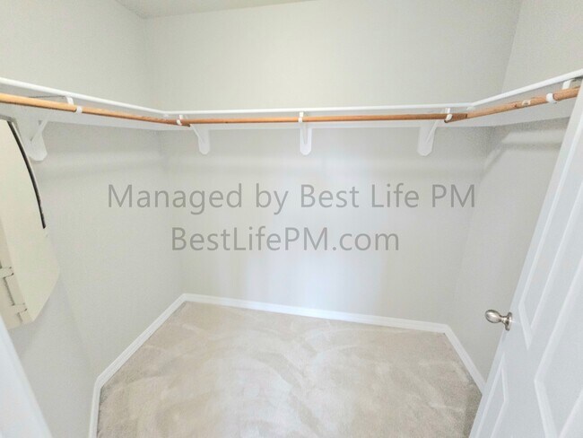 Building Photo - 11040 SE William Otty Rd