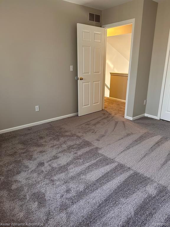 Building Photo - 28672 BAYBERRY Ct E