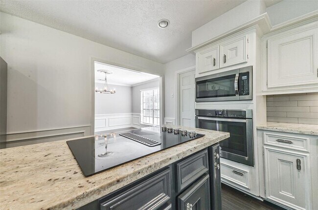 Building Photo - 4310 Brightwood Dr