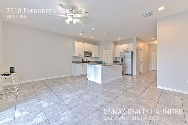 Building Photo - 7910 Evergreen Creek Ct