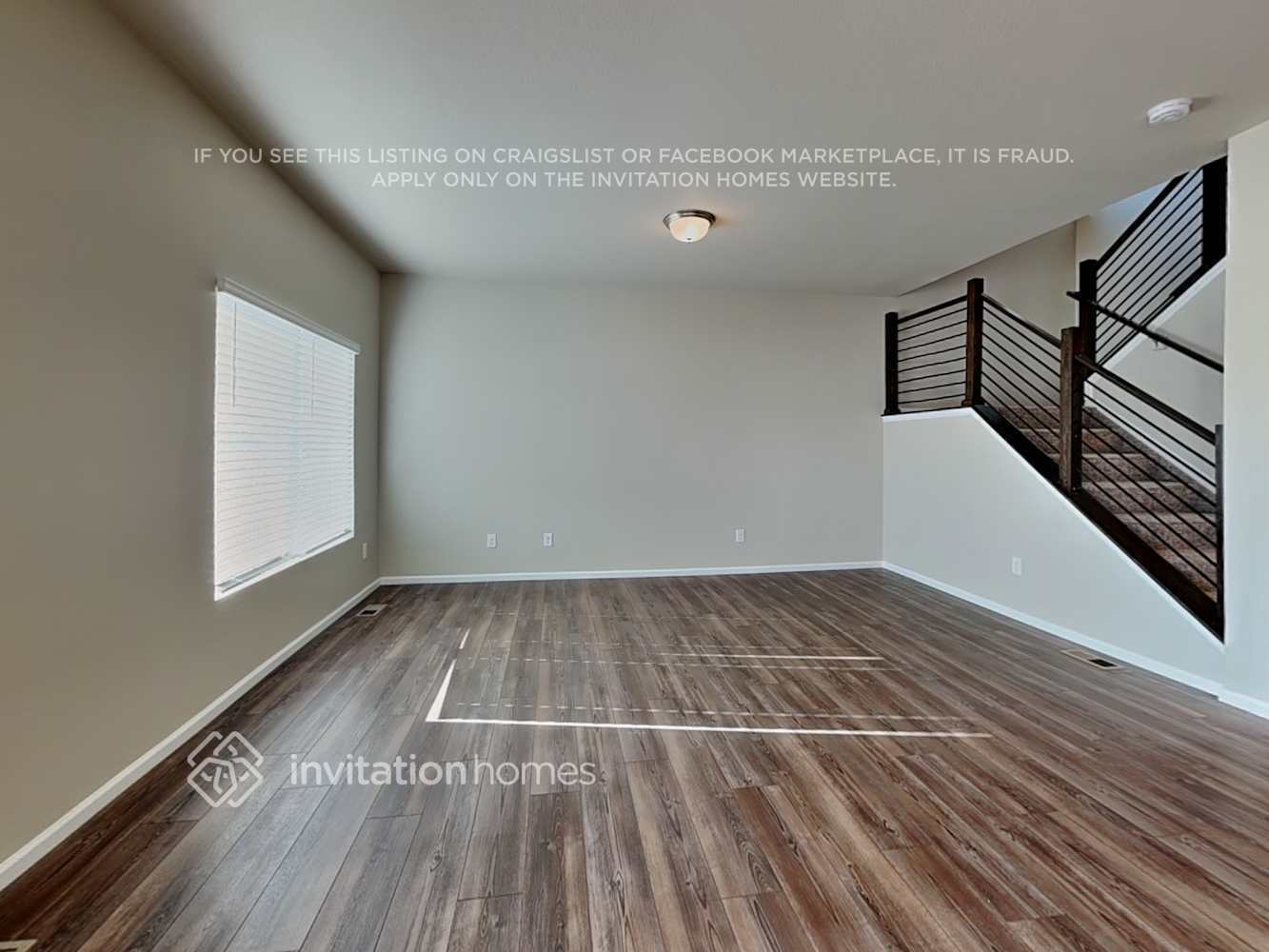 Building Photo - 11217 House Finch Ln