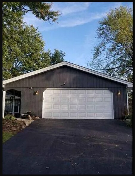 Primary Photo - 1621 Debra Dr