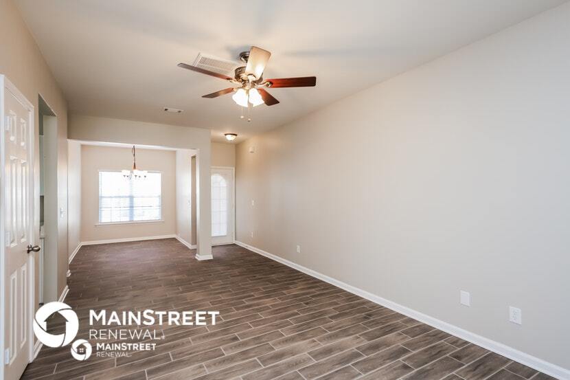 Building Photo - 4615 Blue Iris Way