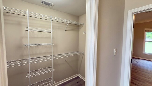 Building Photo - 4792 White Pass Dr
