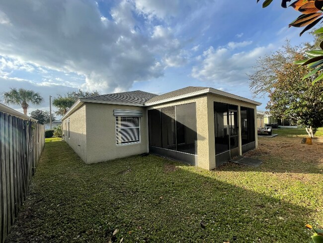 Building Photo - 4321 Swanna Dr