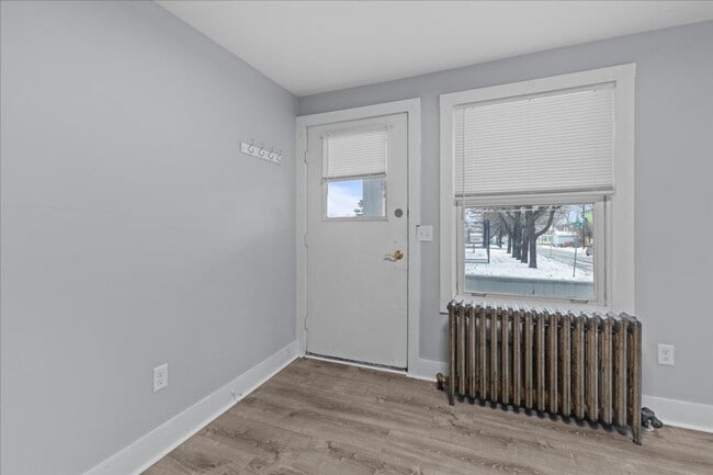 Building Photo - 43-47 Willow St