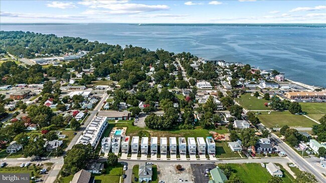 Building Photo - 221 Wilder Ave