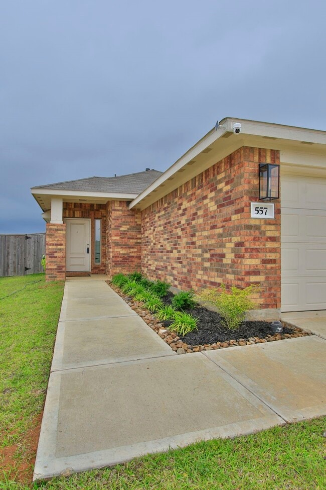 Building Photo - 557 Copper Spgs Dr