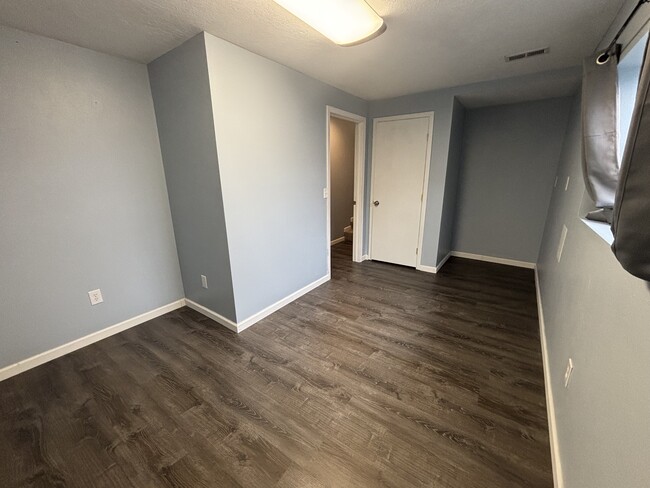 Building Photo - 4042 Powder View Cir